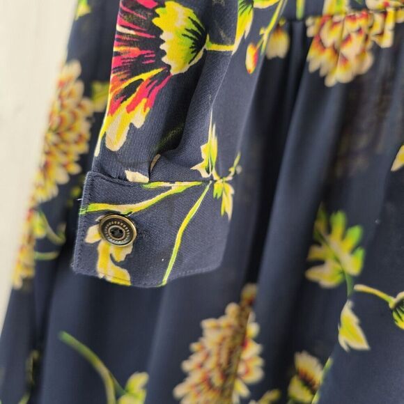 CAbi Shirt Womens Small Blouse Navy Blue Daisy Floral Button Up 3250 - Picture 11 of 14